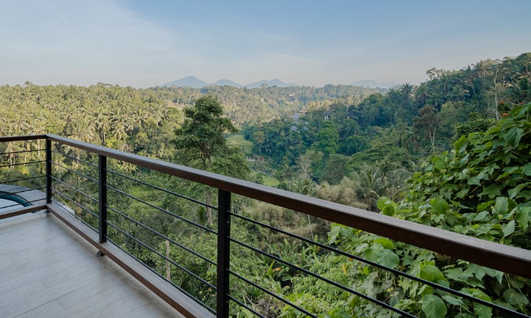 Long WEEKEND Package (Friday to Monday)
